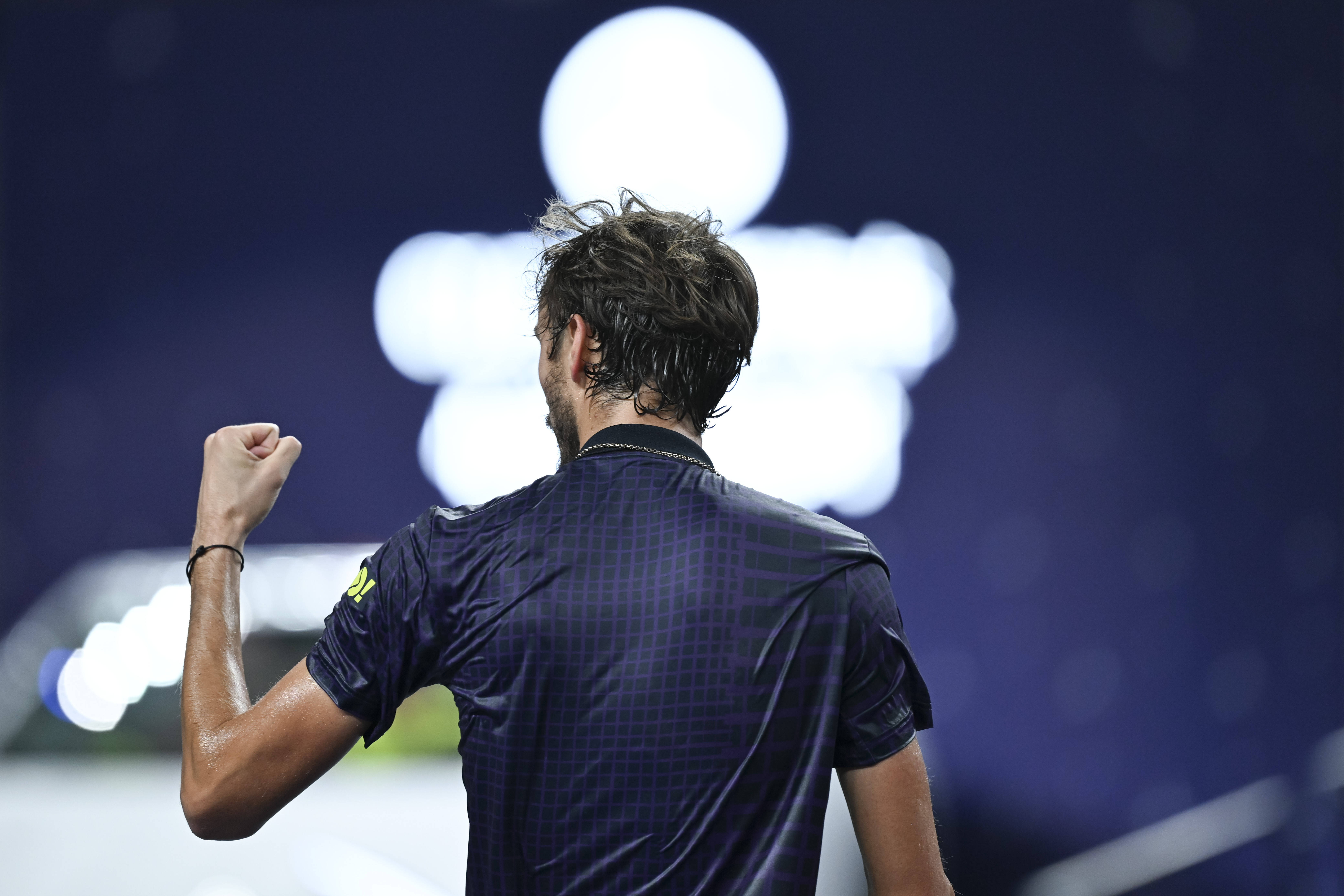 年终总决赛完胜蒙特卡洛大师赛，梅德韦杰夫统治全场