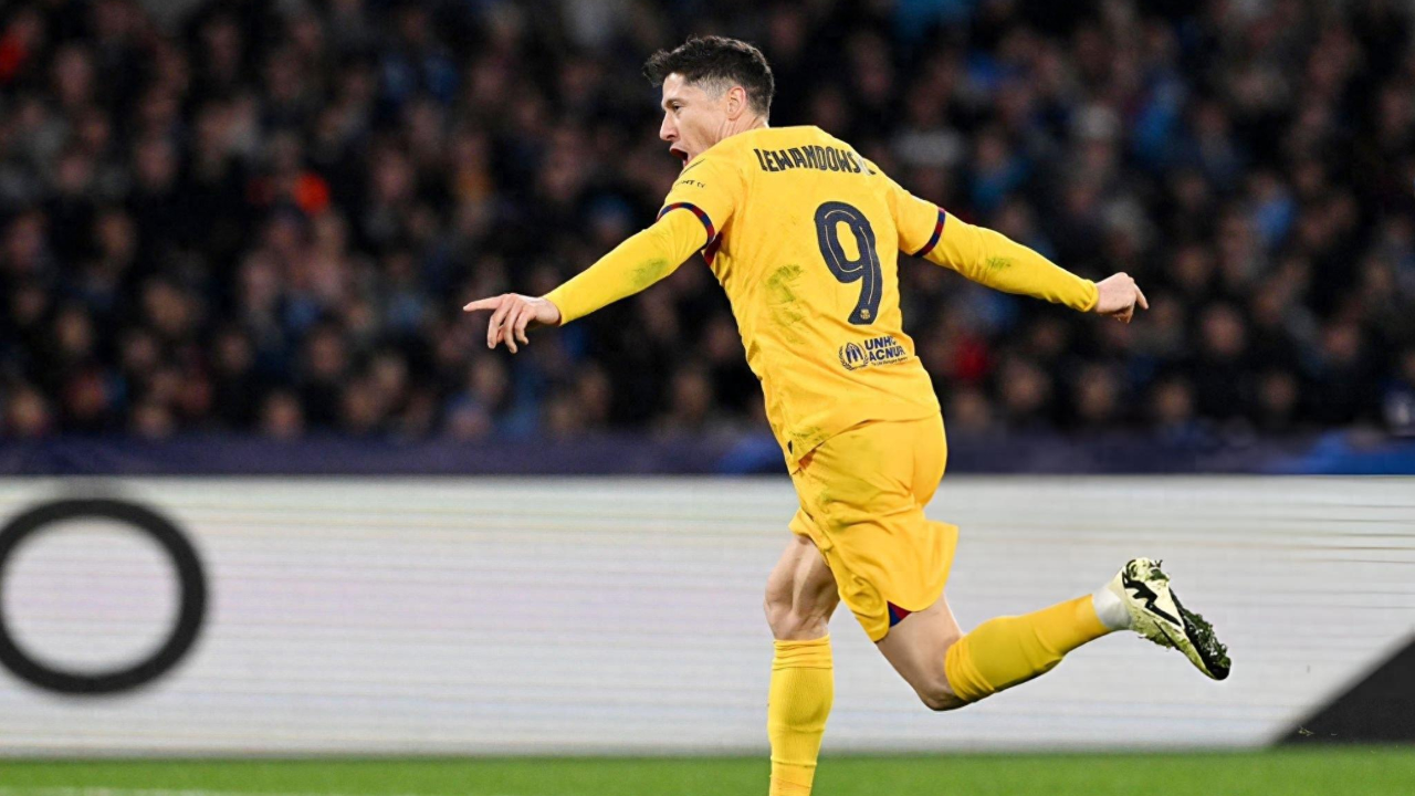 那不勒斯绝杀英格兰,奥亚尔萨瓦尔关键制胜 那不勒斯绝杀英格兰,奥亚尔萨瓦尔关键制胜