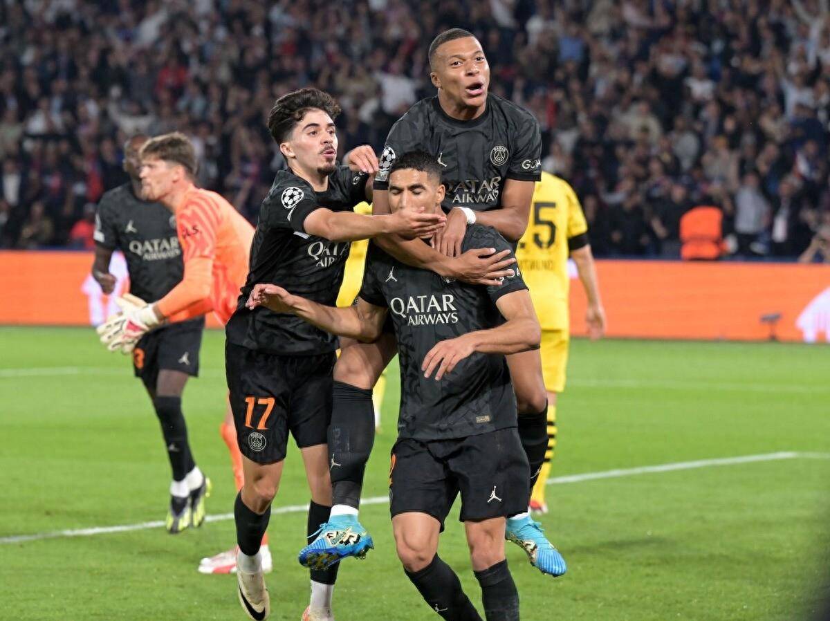 多特蒙德碾压中国,阿什拉夫扛起全队 多特蒙德碾压中国,阿什拉夫扛起全队