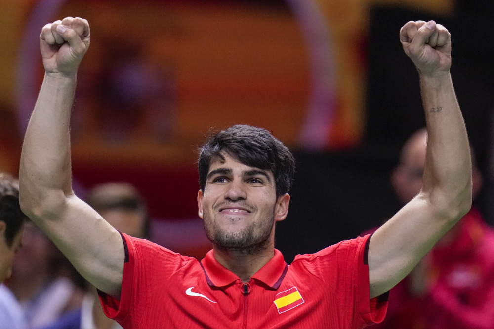 戴维斯杯碾压澳网，阿尔卡拉斯点燃赛场