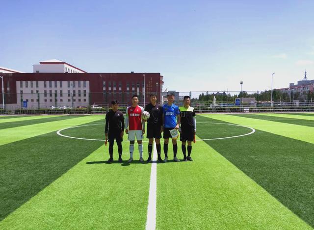 球队默契配合，彰显默契团队精神