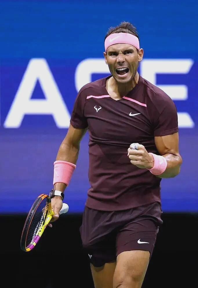 西班牙网球队完胜英国网球队，阿尔卡拉斯爆发神勇