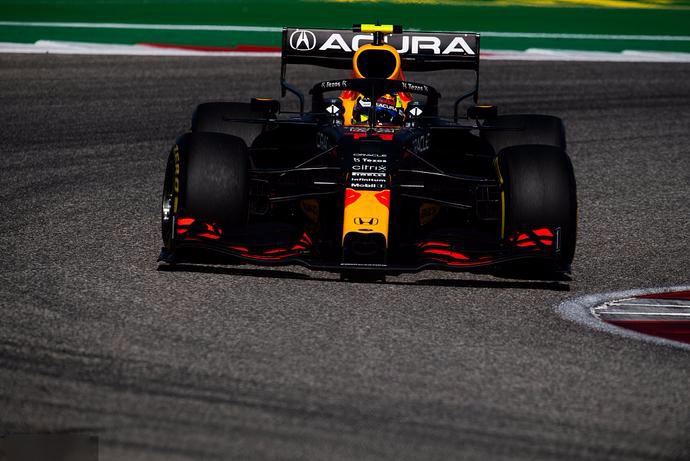 梅赛德斯碾压红牛二队，汉密尔顿刷新纪录