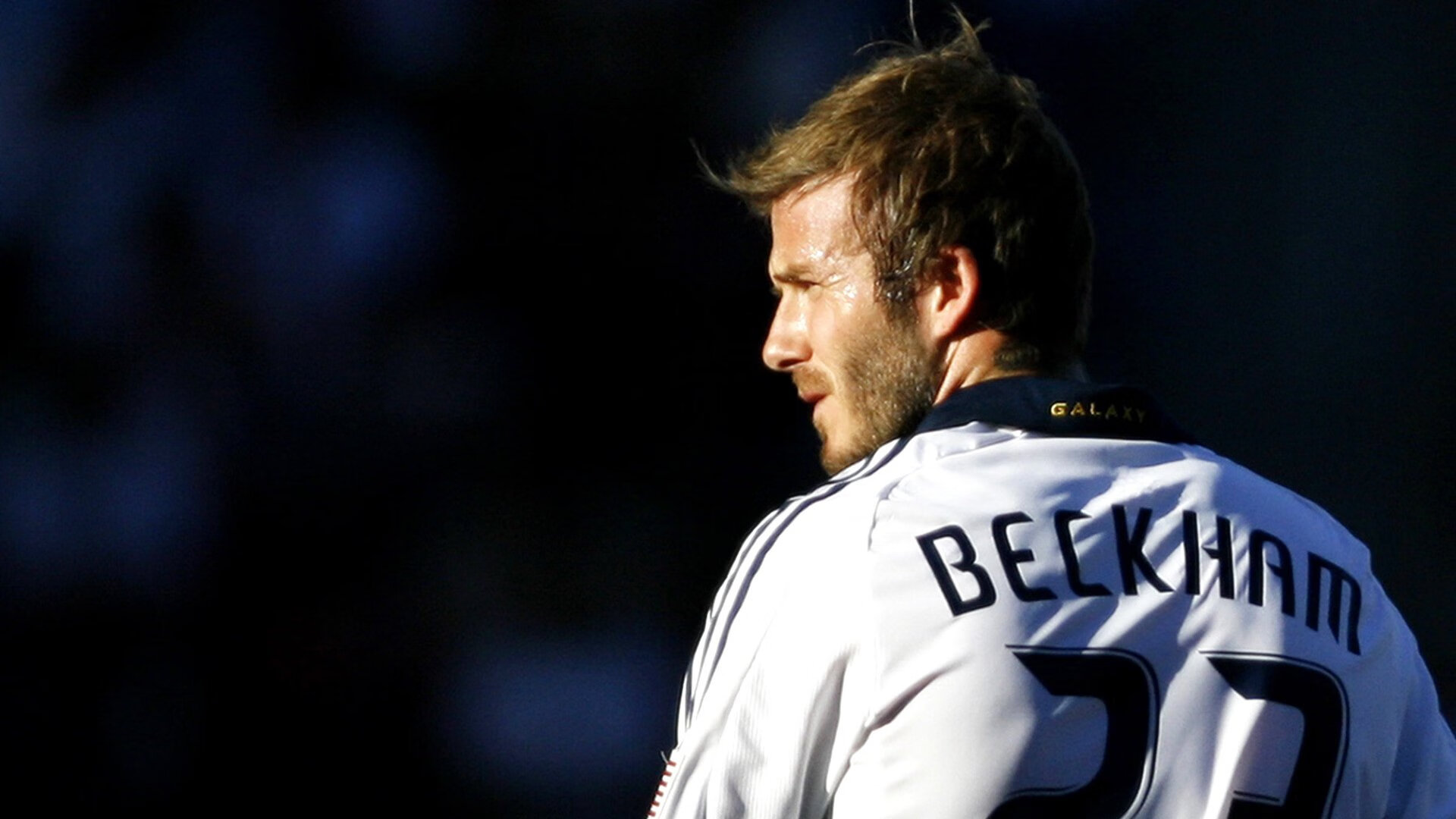 弗拉霍维奇爆发破封锁，佛罗伦萨铁阵难阻尤文破局