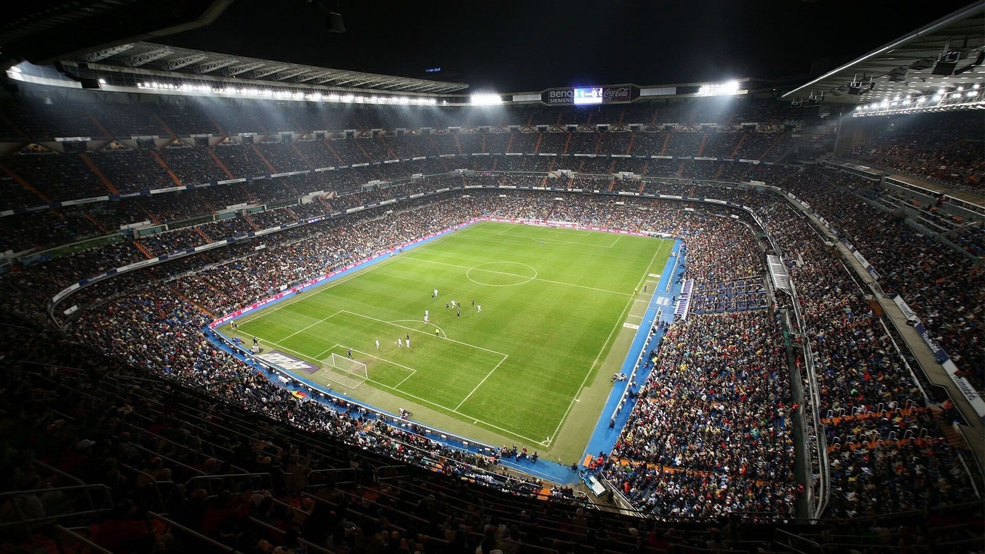2026世界杯G组生死战,伊朗钢铁防线压制匈牙利,C罗绝境中闪耀不朽传奇